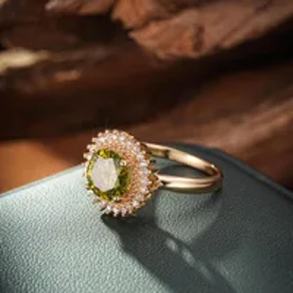 Olive green circle halo - Ring - Gold - CZs - Size 8