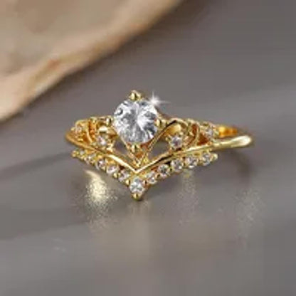 Round princess crown - Ring - Gold - CZs - Size 6