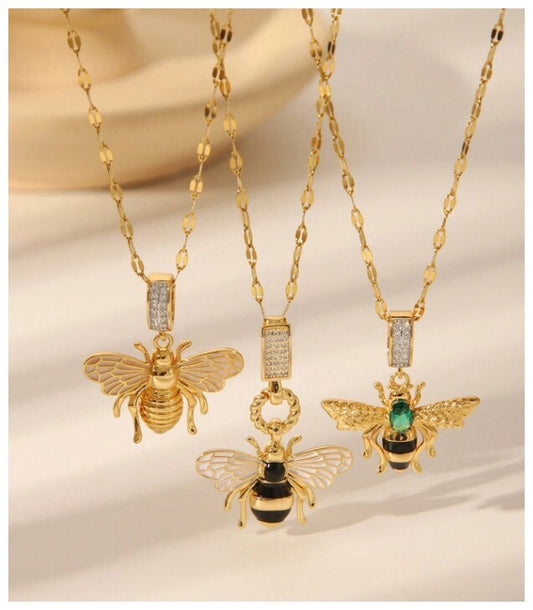 Black and green bee - Necklace - Gold - CZs - 18"