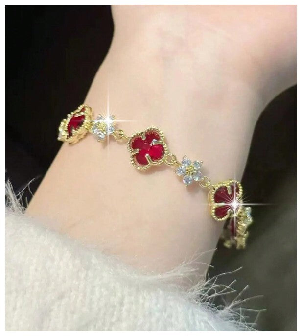 Red clover and flower - Bracelet - Gold - CZs - 7"