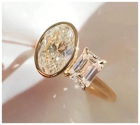 Oval and radiant - Ring - Gold - CZs - Size 6