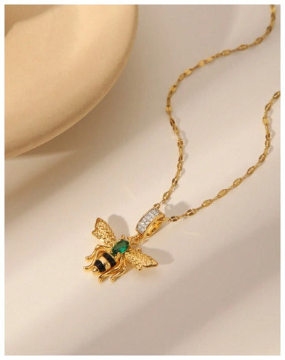Black and green bee - Necklace - Gold - CZs - 18"