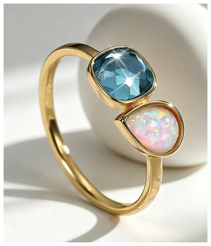 Blue and simulated opal - Ring - Gold - CZs - Size 8