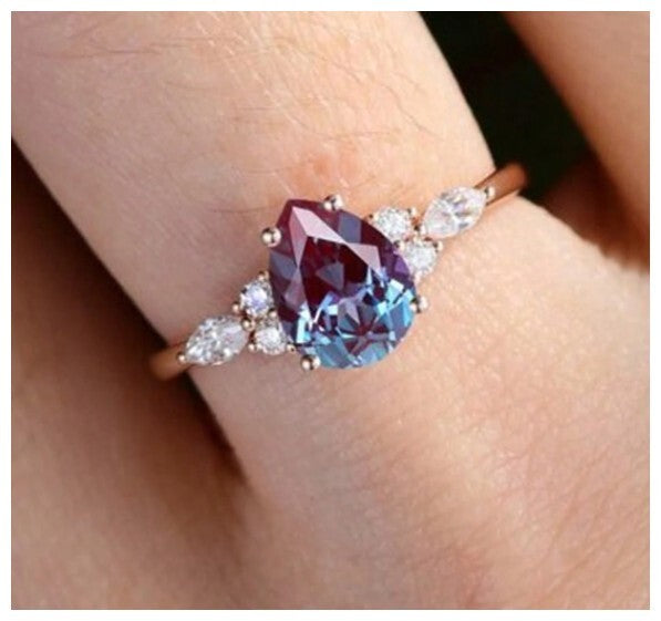 Rainbow pear shaped - Ring - Gold - CZs - Size 9
