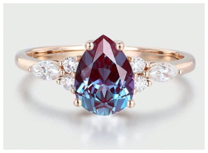 Rainbow pear shaped - Ring - Gold - CZs - Size 6