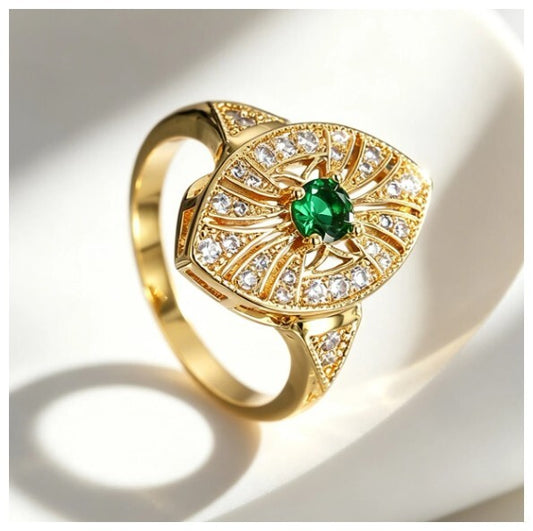 Antique art deco style green  - Ring - Gold - Size 7