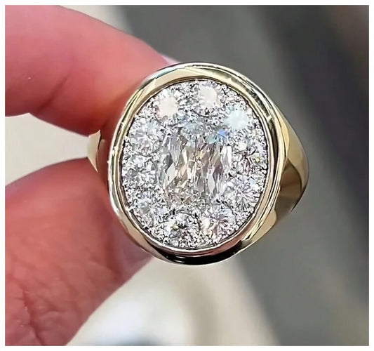 Pigeon egg - Ring - Gold - CZs - Size 9