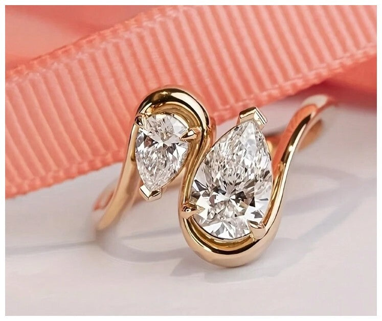 Double teardrop pear - Ring - Gold - CZs - Size 10
