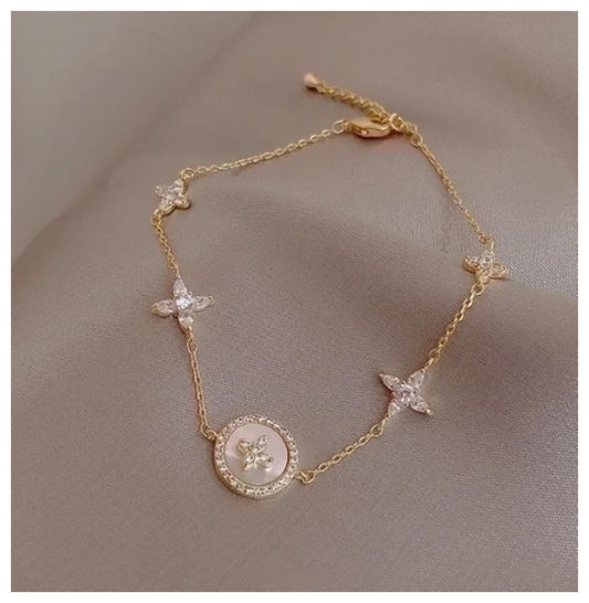 Star medallion - Bracelet - Gold - CZs - 6.5-8"