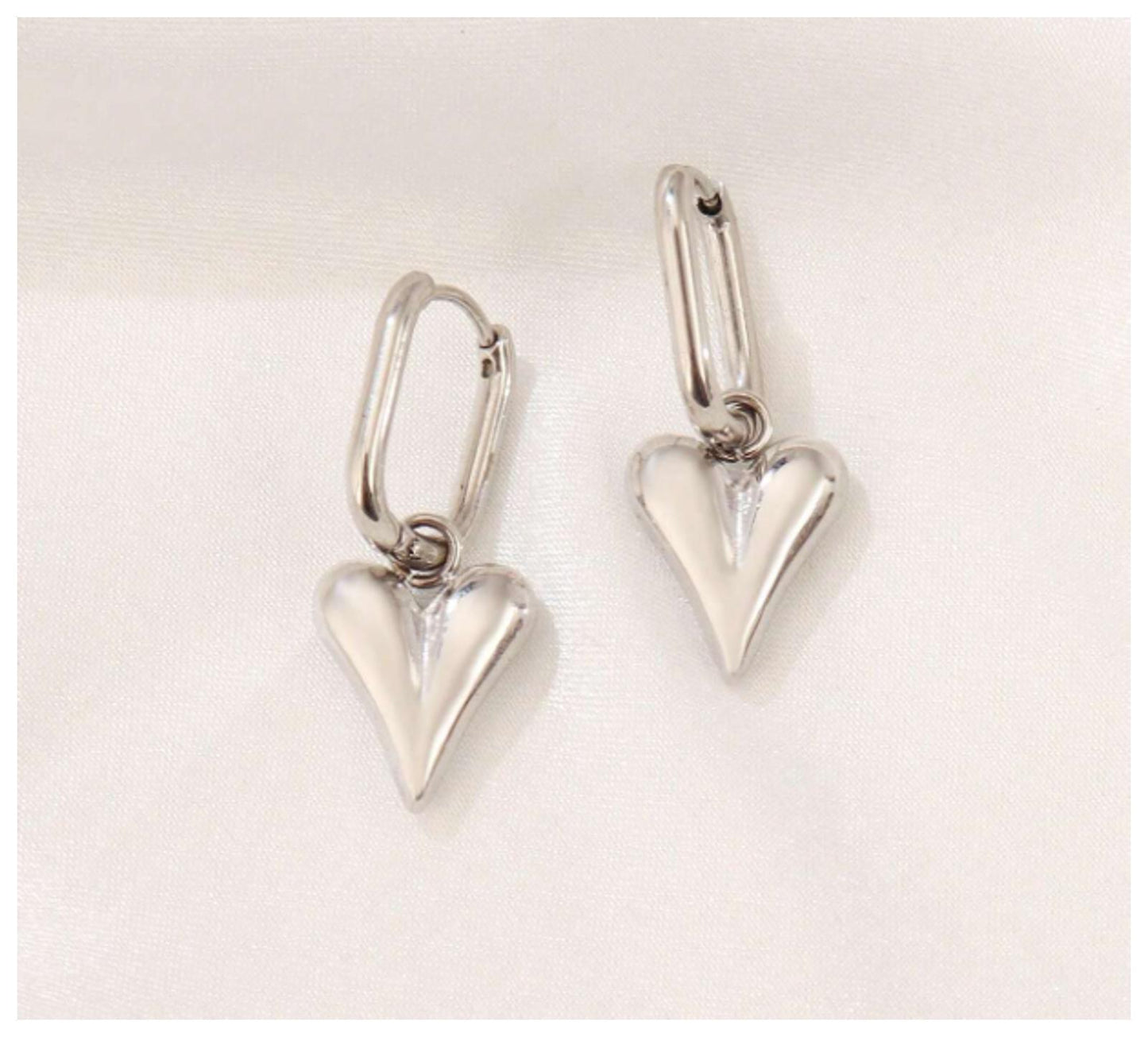 Heart dangle - Earrings - Silver - 1.6cm