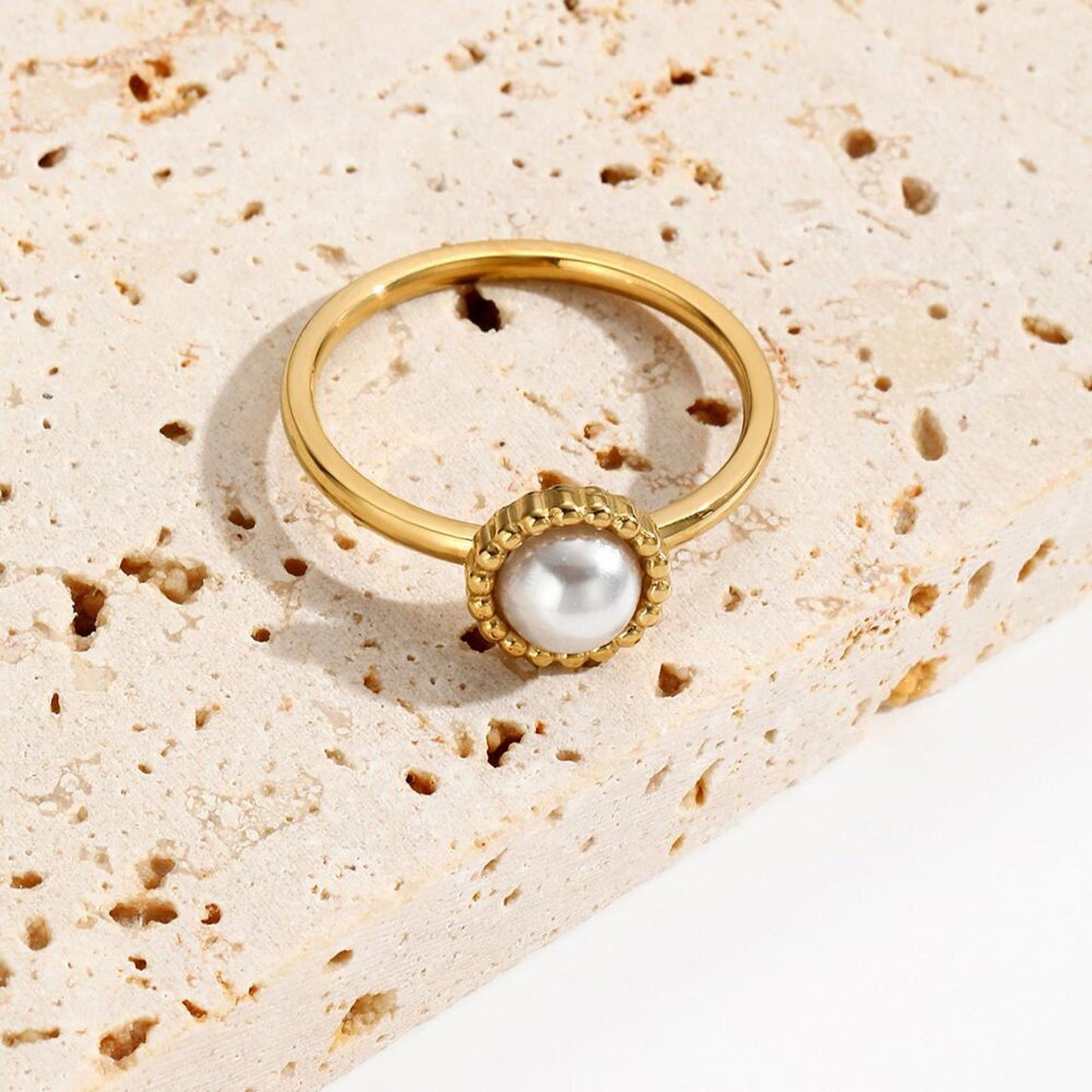 White artificial pearl RING - Gold - size 8