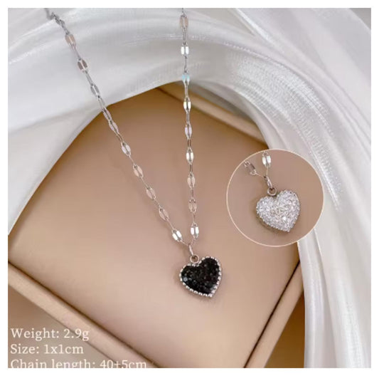 Black and white reversible heart - Necklace - Silver - CZs - 16-18"
