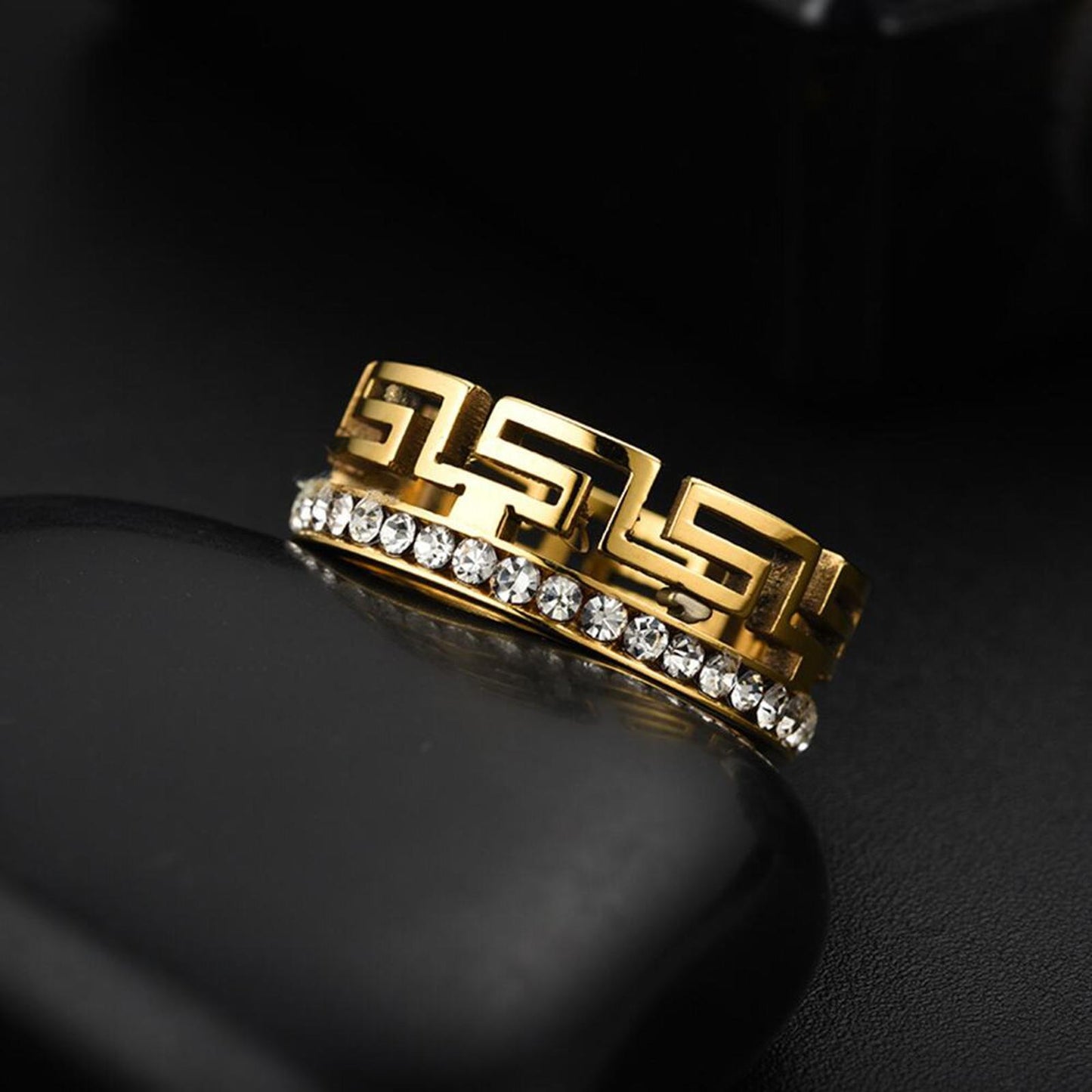 Cutout RING - Gold - CZs - size 13