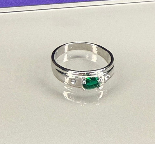 Green oval band - Ring - Silver - CZs - Size 8